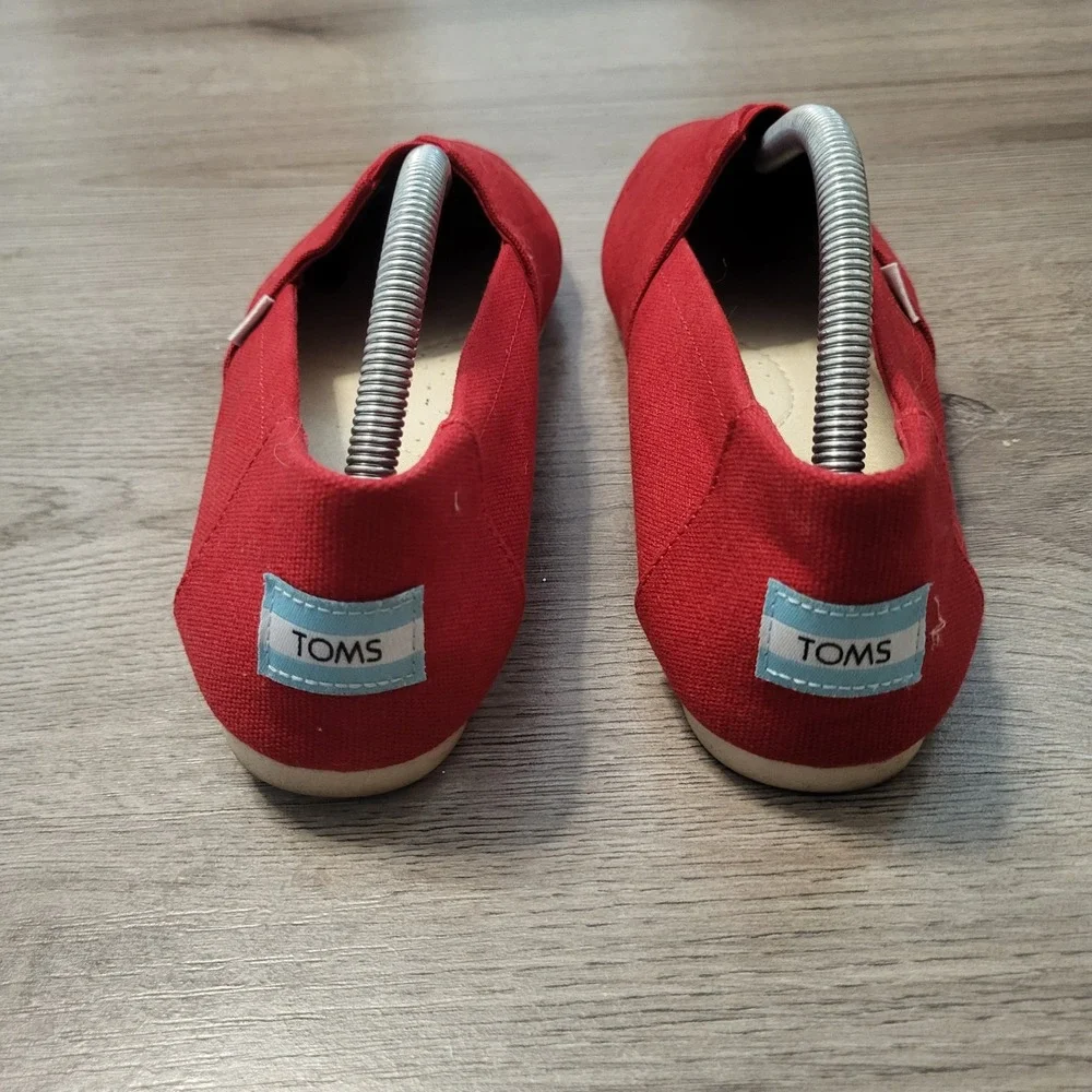 TOMS Womens Classic Alpargata Red Canvas Slip On Flats Shoes Size 8 Casual